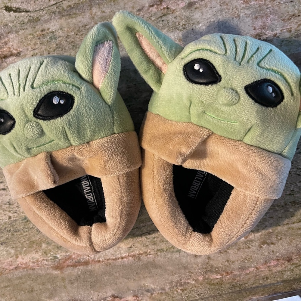 Cute Green and Tan Slippers mandalorian new without tags